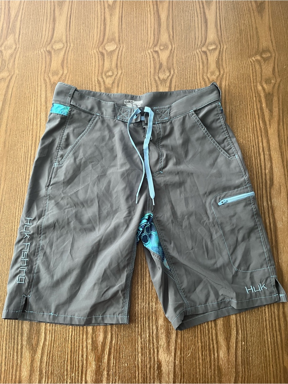 Huk Men’s Gray Swim Board Shorts size medium